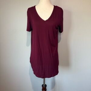 Women's V-Neck Burgundy Top
